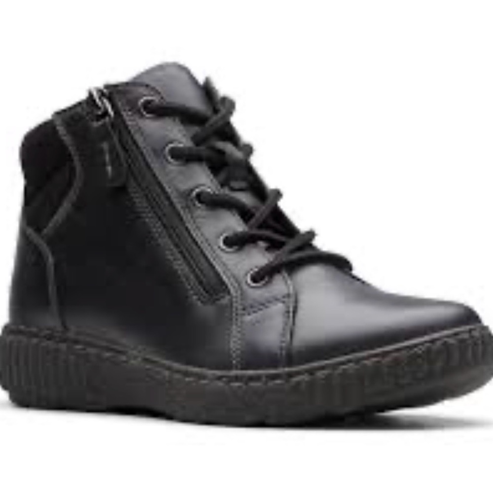 Clark’s Caroline Park Women’s Leather Ankle Boots- Size 9 M
